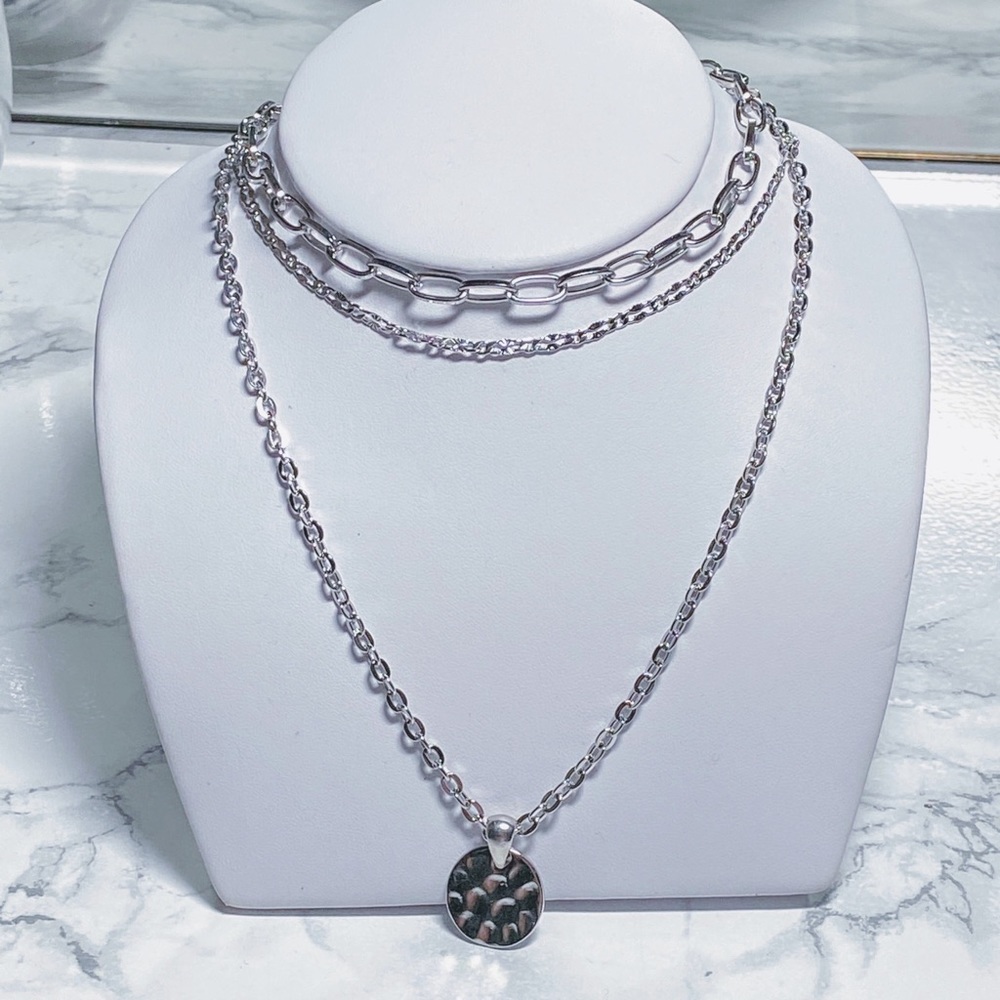 Hammered Metal Disc Pendant Choker Layer Necklace